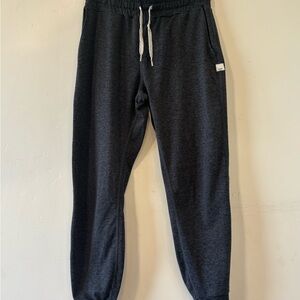 Vuori Women’s Performance Jogger Size XS DreamKnit Activewear Drawstring Gray